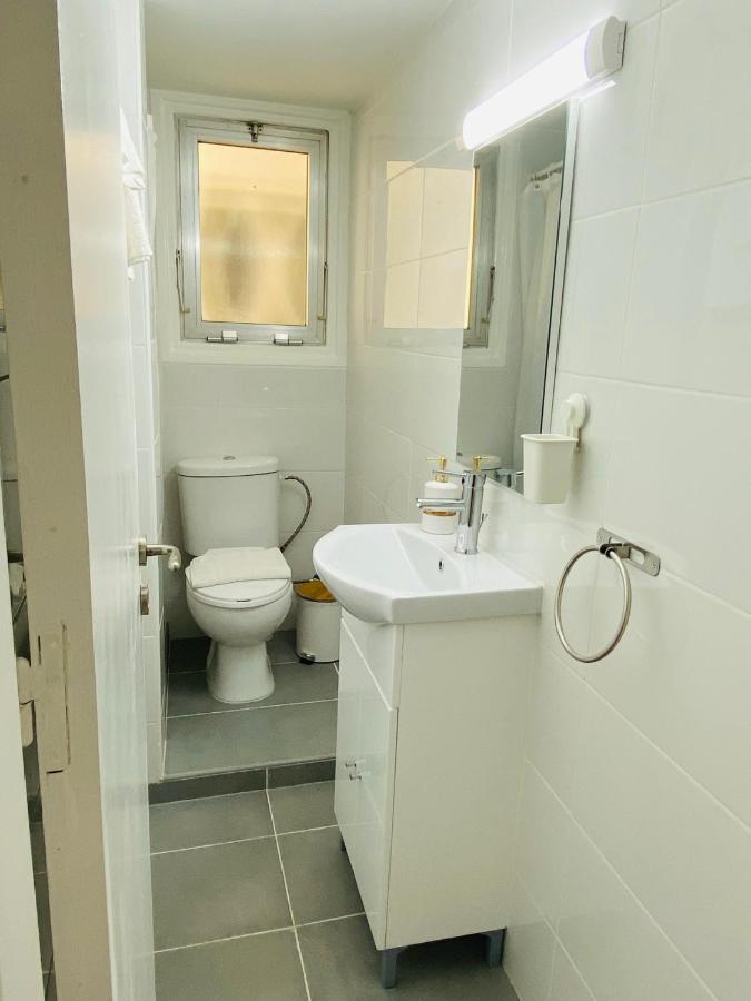 Simple One Bedroom Flat In Engomi Экстерьер фото